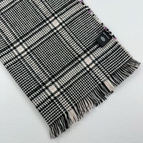 Steve Madden Pink Plaid Houndstooth Reversible Blanket Scarf Wrap Fringe - Picture 4 of 7